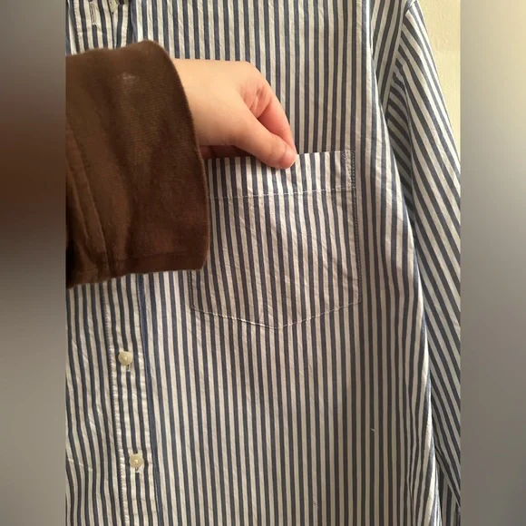 Madewell 100\% Cotton Stripe Classic Button-Down Shirt | Quiet Luxury. Size L - Picture 10 of 11